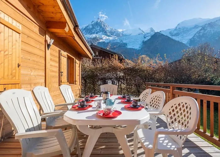 Family With Balcony In Chalet